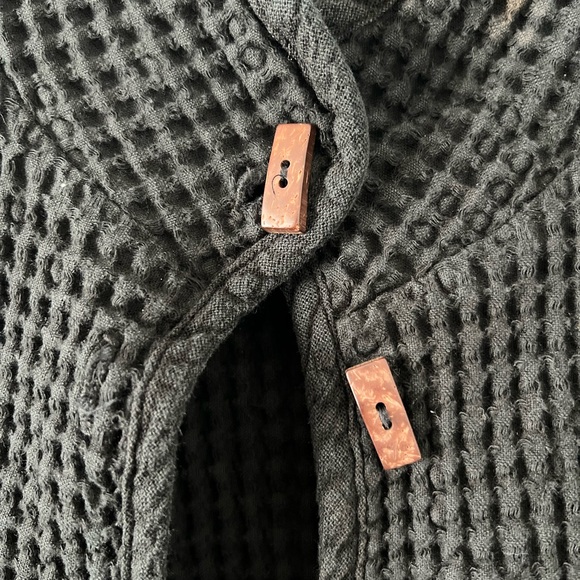 100% Cotton Black Waffle Jacket with Toggle Buttons - Large - Picture 4 of 6